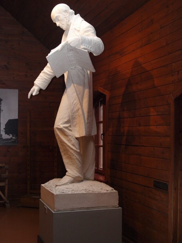 S. Daukanto paminklo maketas V. Grybo muziejuje Jurbarke.